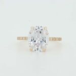 ZP6 ZARUČNIČKI PRSTEN 1 - Zlatara Gold Shop Cazin Zlatni 585 zaručnički prsten sa emerald cut kamenom i cirkonima kao ukras